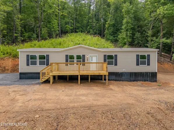 180 Balfour Dr, Harriman, TN 37748