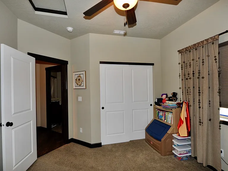1399 N Brady St — Photo 25