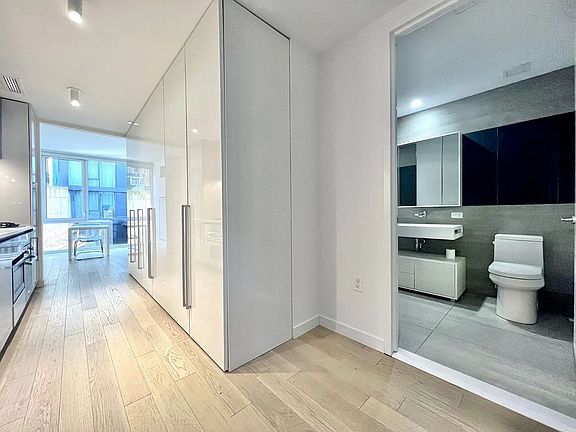 3rd image of 540 W 49th St #102S