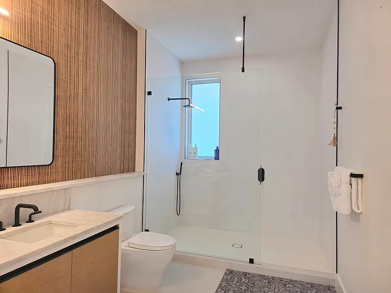 Roberts Bay Ln — Photo 30