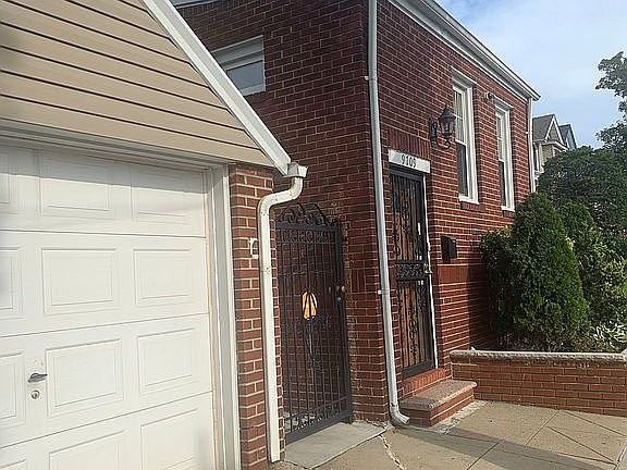 4th image of 9709 Woodhaven Blvd