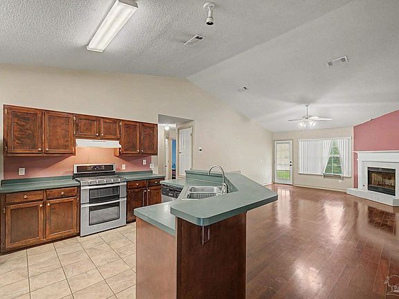5th image of 1729 Condor Dr