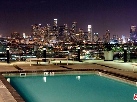 3rd image of 3810 Wilshire Blvd APT 403