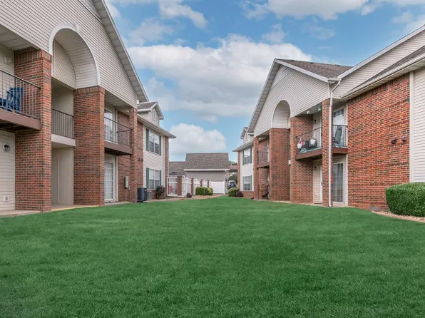 Hawthorn Suites Apartments