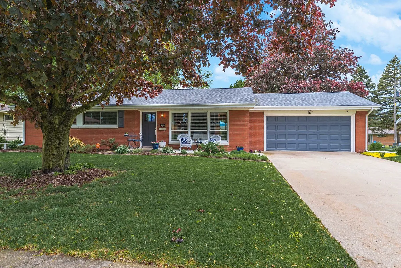 207 Ivanhoe Way photo 1