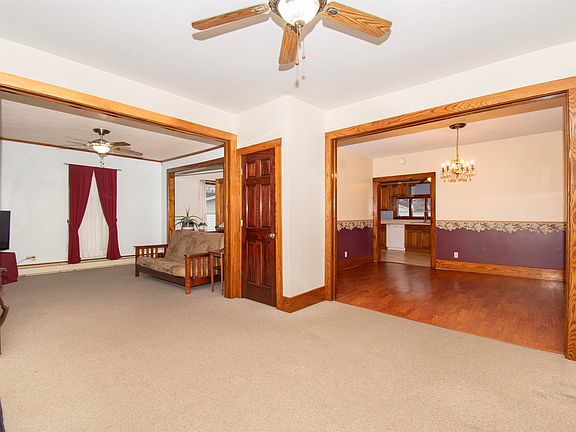 5th image of 220 S Main St