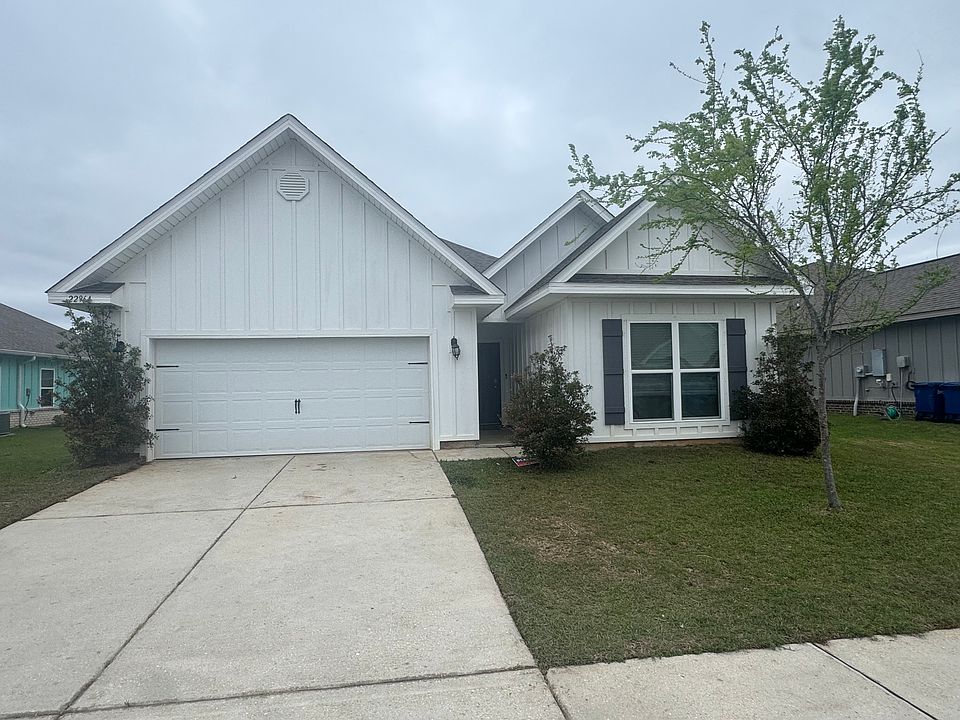 1st image of 22964 Lieutenant Ave