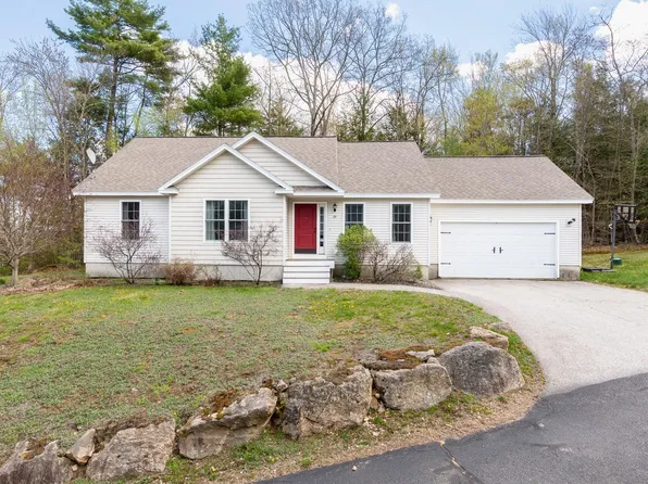 39 Sterling Drive, Laconia, NH 03246