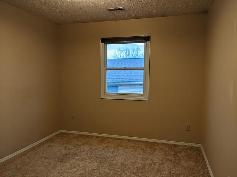 426 W Northlane Dr — Photo 10