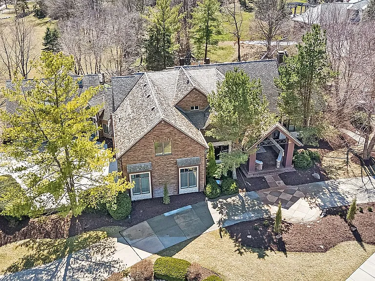 14341 Hamilton St — Photo 97