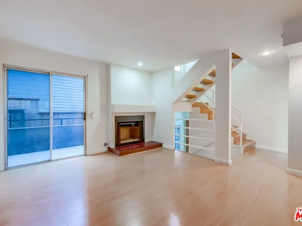 1077 W Kensington Rd #3, Los Angeles, CA 90026