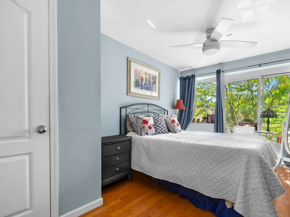 145 Kenilworth Place image 5 of 9