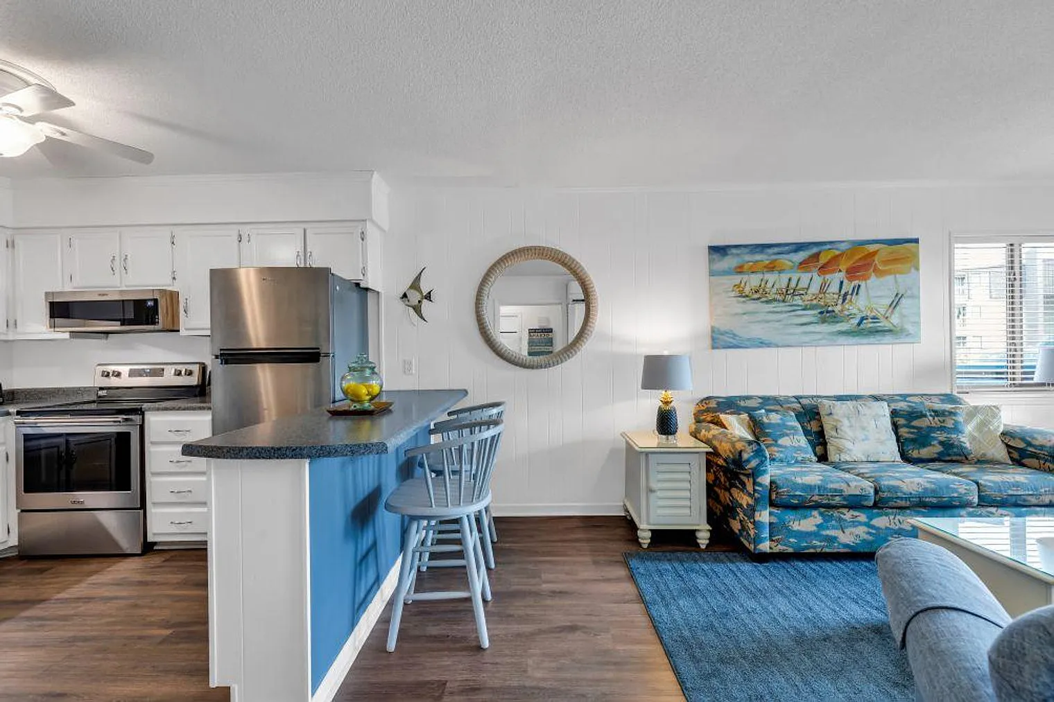 2 bed, 2.0 bath, 839 sqft, $2,899 — Photo 4