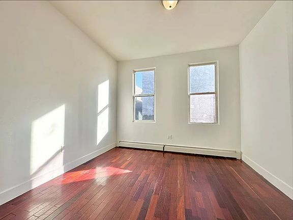 2nd image of 144 Sumpter St #3