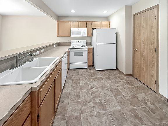 3rd image of 1306 181st Street Ct E