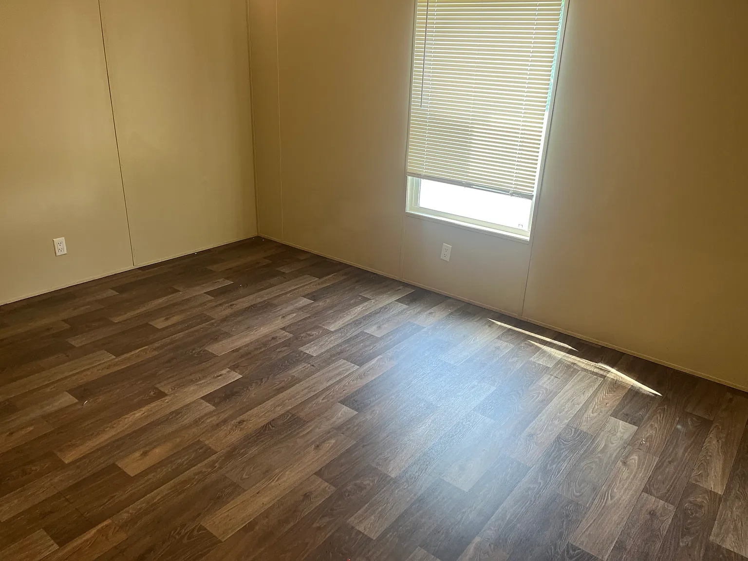 2 bed, 1100 sqft, $800 — Photo 4