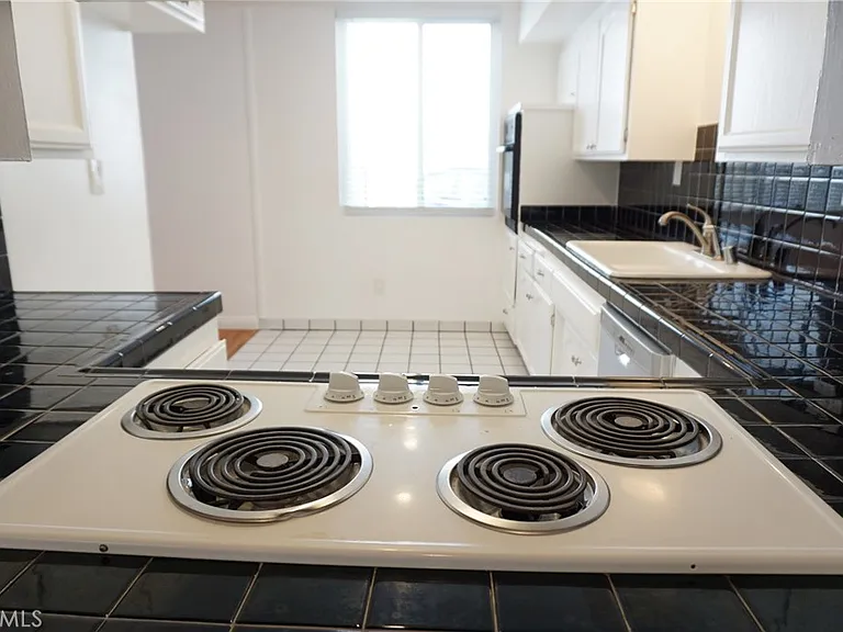 4610 Densmore Ave #20 — Photo 18