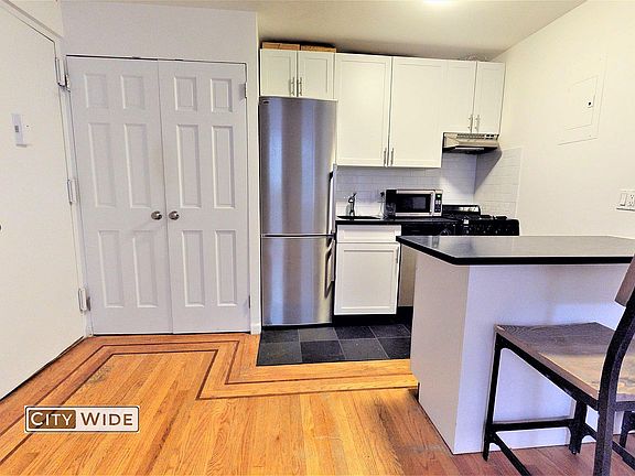 2nd image of 30 Charlton St APT 1E