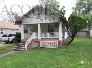 1021 S Stewart Ave, Springfield, MO 65804