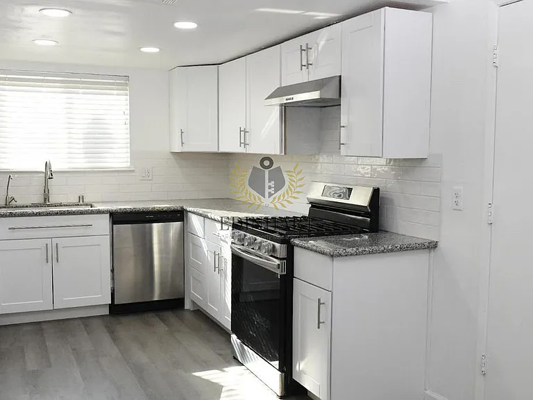 5276 E Inyo St — Photo 12