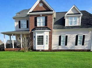 2050 Rosebriar Ln, Fuquay Varina, NC 27526