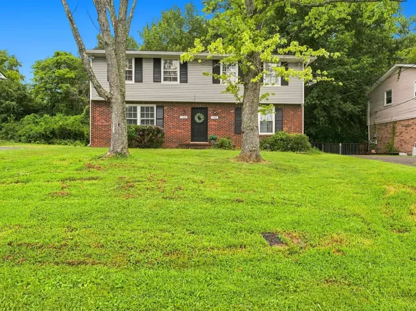 758 McPherson Dr, Nashville, TN 37221