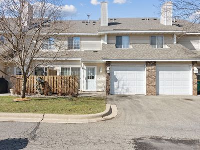 7018 19th St N APT 4, Oakdale, MN, 55128