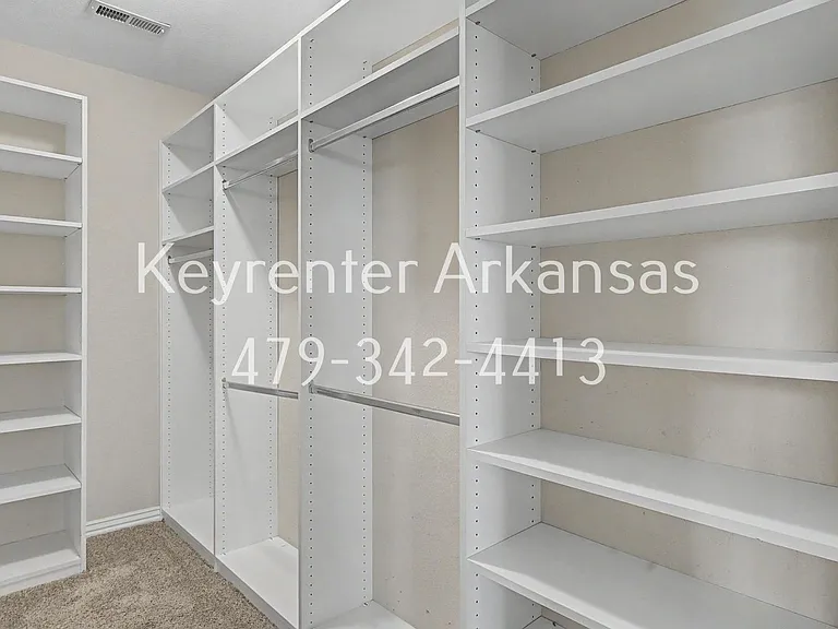 3705 SW Hansom Loop — Photo 13