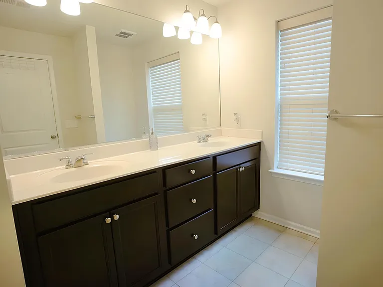 5 Verona Ln #5 — Photo 12