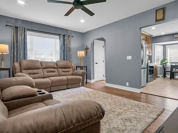 4th image of 1019 Hancock St