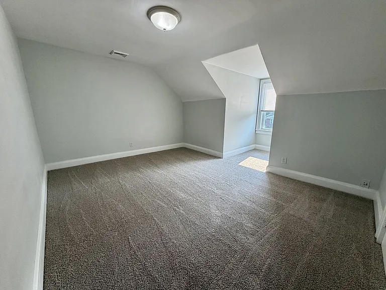 1319 Myrtle Ave — Photo 6