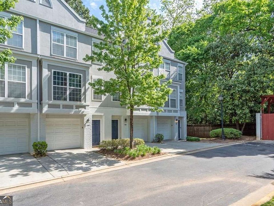 1st image of 1198 Village Ct SE