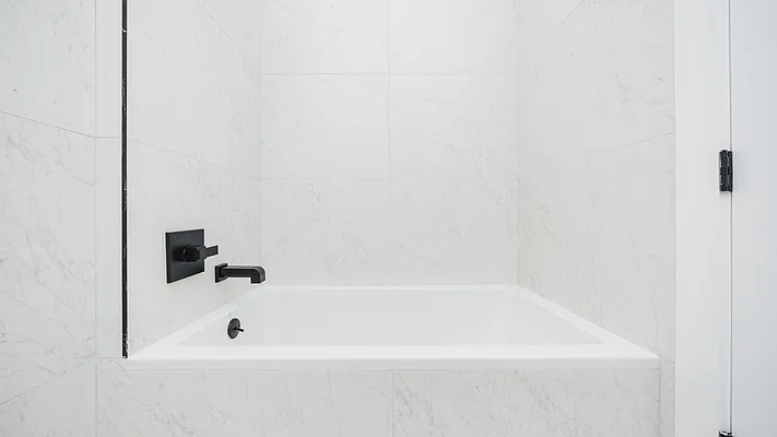 Rented by Nooklyn NYC LLC | media 10