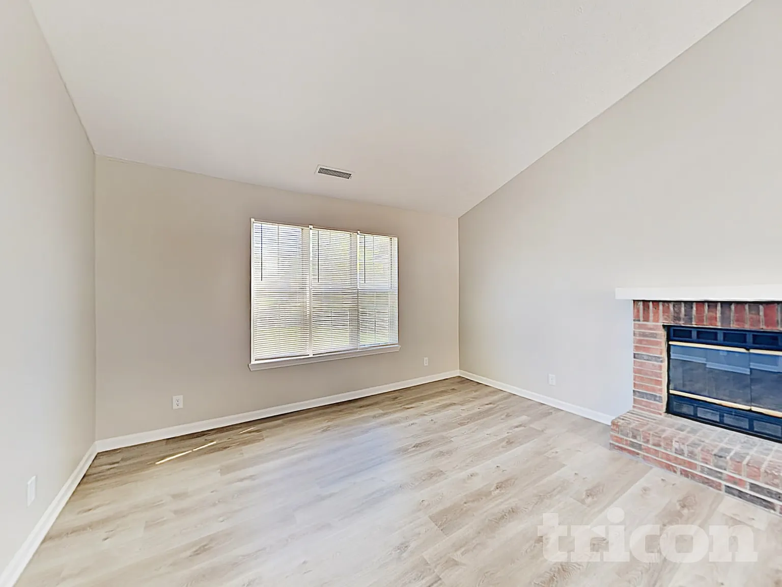 3738 Oslo Place Indianapolis IN — Photo 4