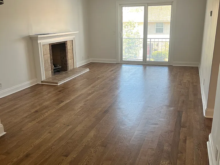 2116 Hobbs Rd #M6 — Photo 2