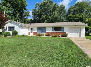 104 Glen Aire Dr, Springfield, IL 62703