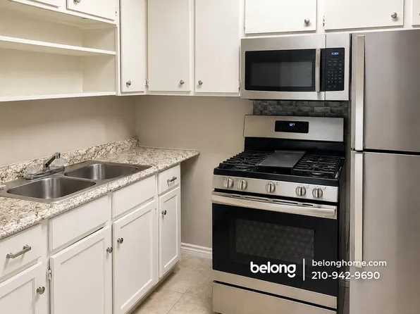 522 Altitude Dr, San Antonio, TX