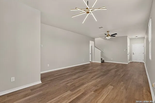 4 bed, 2.5 bath, 2093 sqft, $1,890 — Photo 4