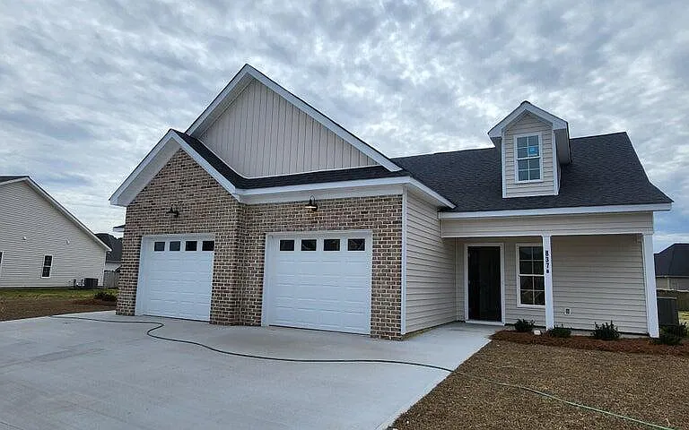 812 Sarah Rebecca Dr #B — Photo 1