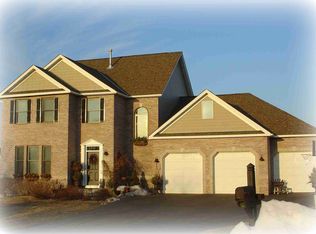 7921 Kimberly Ln N, Maple Grove, MN 55311