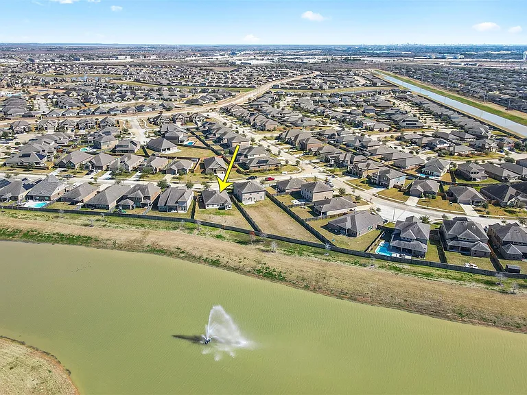 2225 Windy Sail Dr — Photo 32