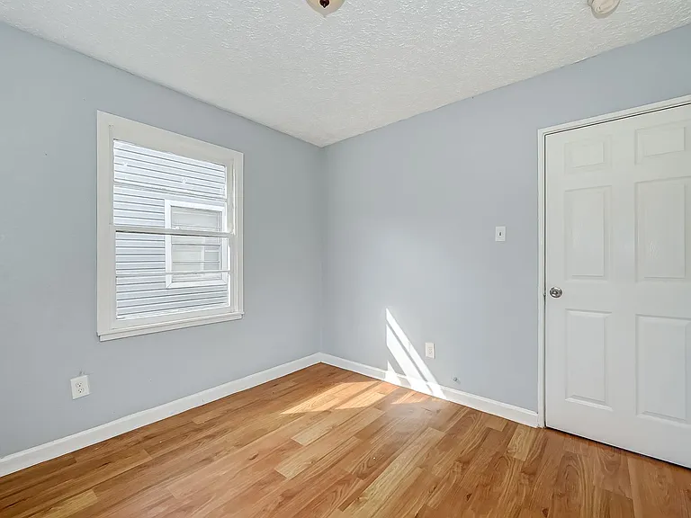 7946 Jutland Rd — Photo 11