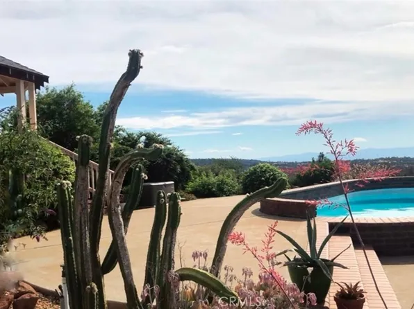 10441 Doe Mill Rd, Forest Ranch, CA 95942