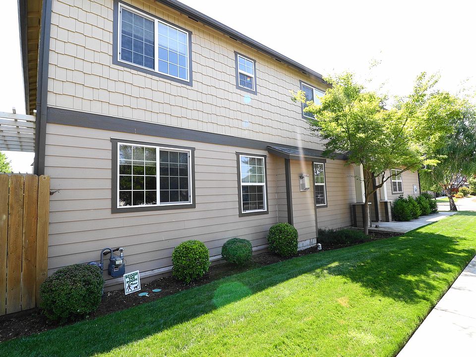 1st image of 2363 Dahlia Way