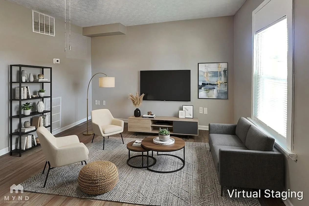 3 bed, 1.0 bath, 1330 sqft, $1,385 — Photo 3