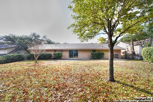 3223 Oakleaf Dr Photo 1