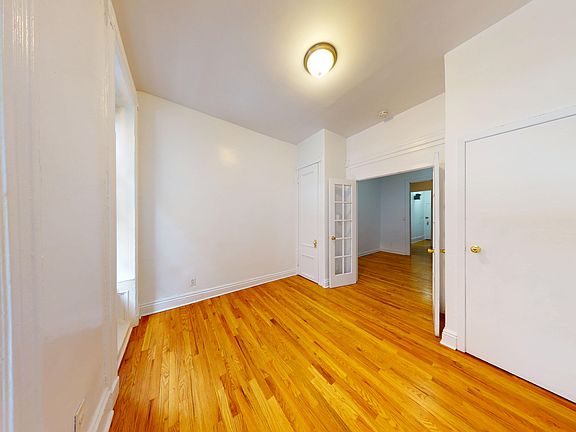3rd image of 158 W 15th St APT 2B