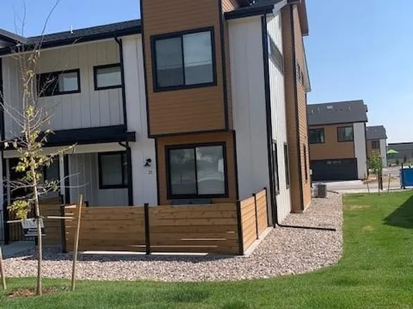2402 49th Avenue Ct, Greeley, CO