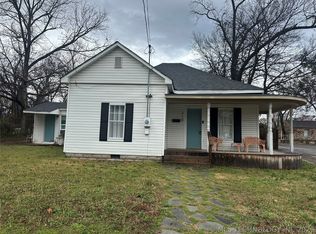 210 W Morgan St, Tahlequah, OK 74464