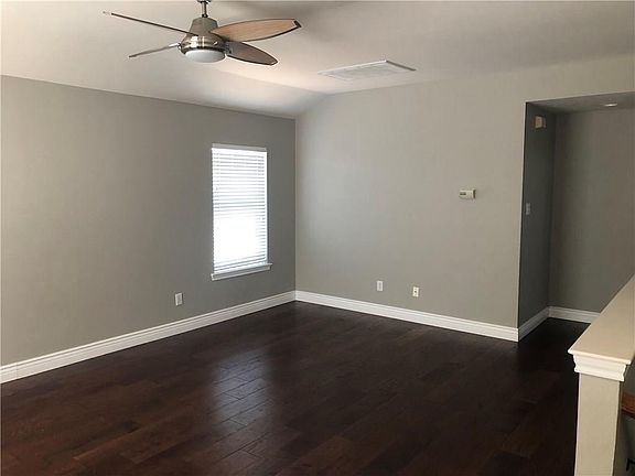 5th image of 14528 Richmond Cir